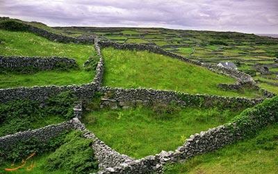 چرا در روستاهای ایرلند این همه دیوار سنگی ساخته شده!