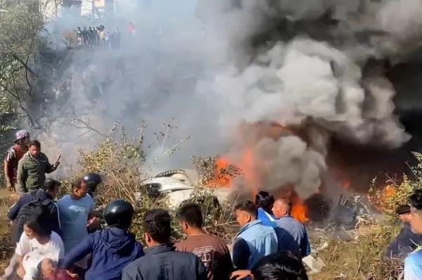 سقوط هواپیمای مسافری در نپال
